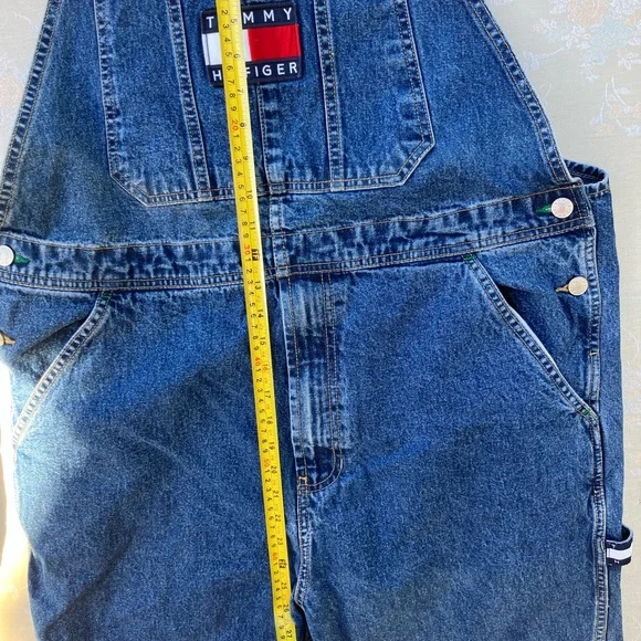 Vintage Tommy Hilfiger Bib Overall Shorts sizeL CARPENTERLOOP Logo Straps Jeans